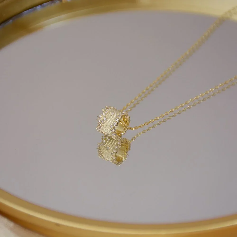 NEW 14k Gold Plated Round Diamond Geometric Textured Pendant Necklace